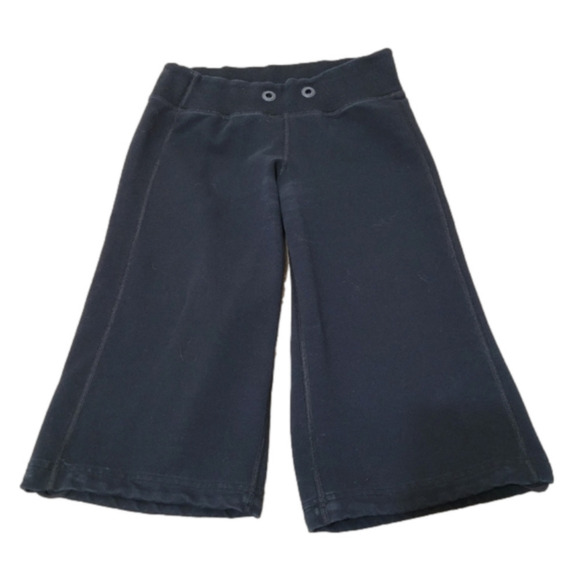 lululemon athletica Pants - Lululemon Knee Length Shorts Size 4